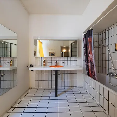 Al Festival ゲストハウス